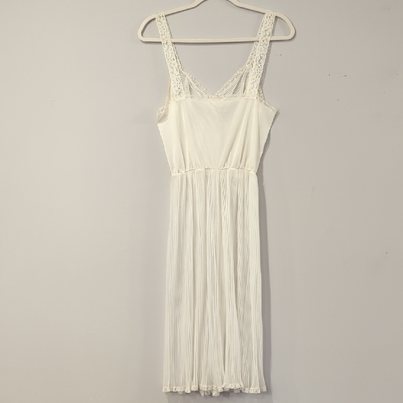 Vintage Slip Dress Sheer White Nightgown size Medium Fairy Lace Ethereal - Picture 4 of 8